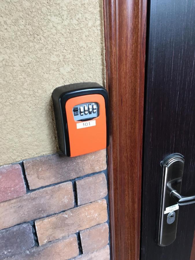玉出205 Wifi付 玉出駅から徒歩2分 地下鉄難波迄8分 Apartment Osaka Exterior photo